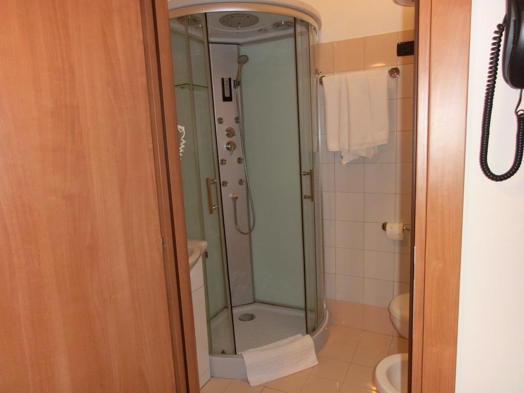 Rhc Rome Hotel Екстериор снимка