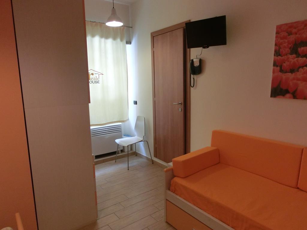Rhc Rome Hotel Екстериор снимка
